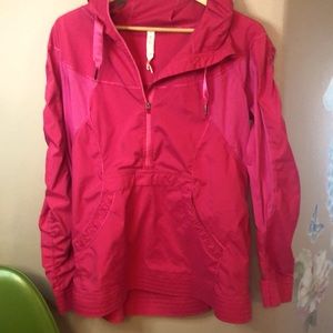 Lululemon down for a run half zip. Sz 12.